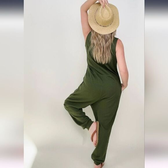 New Zenana Solid Sleeveless Harem Jumpsuit - Picture 14 of 16